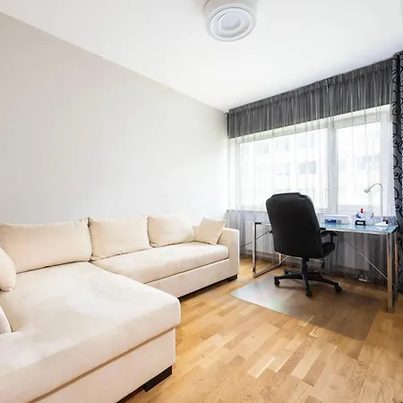 Korter Premium Living With Sauna, Balcony And Parking *